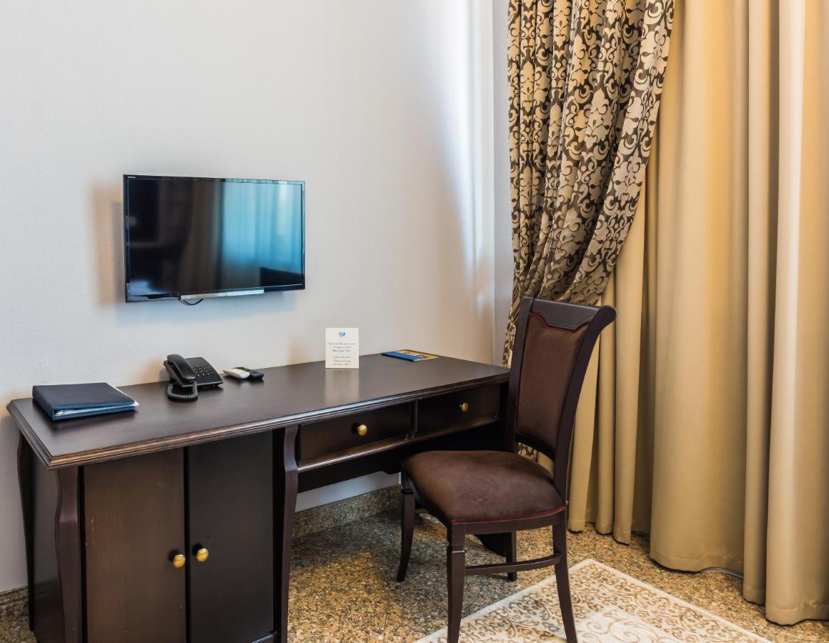 Royal Petrol Hotel Taldykorgan Εξωτερικό φωτογραφία