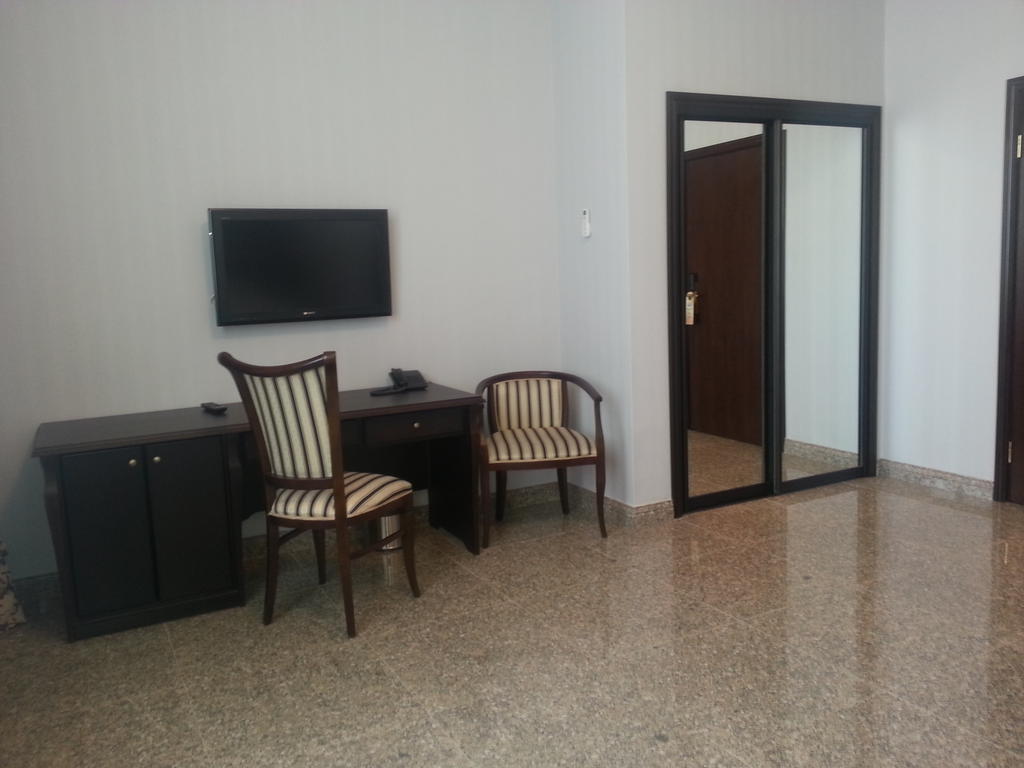 Royal Petrol Hotel Taldykorgan Εξωτερικό φωτογραφία